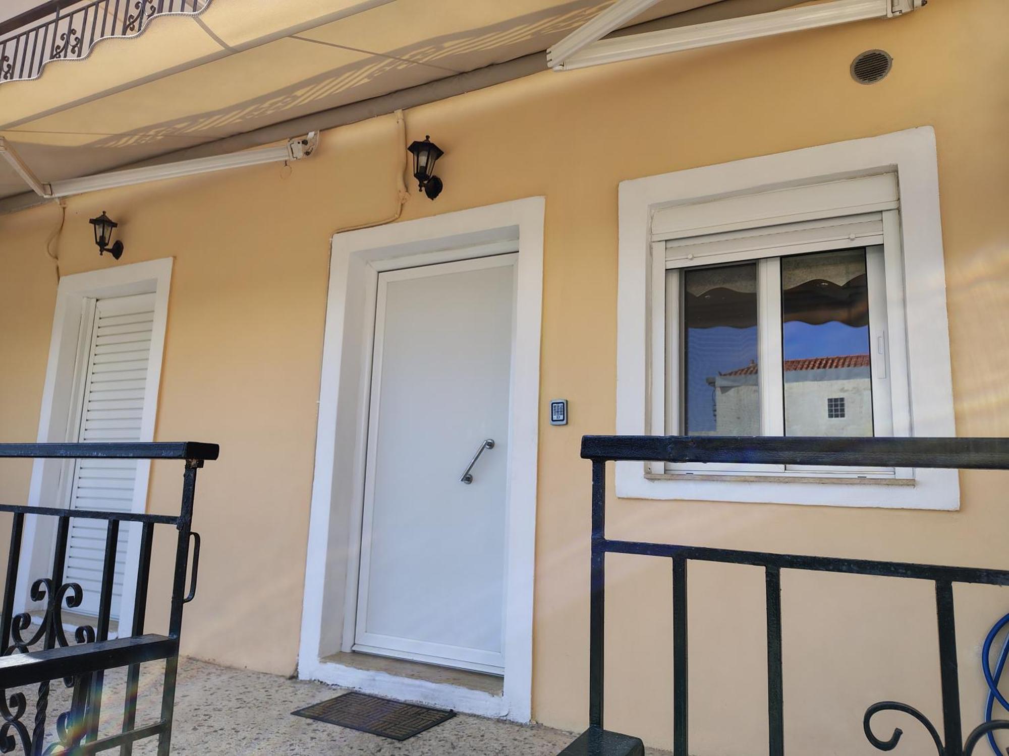 House To Mavrovouni Square Apartment Luaran gambar